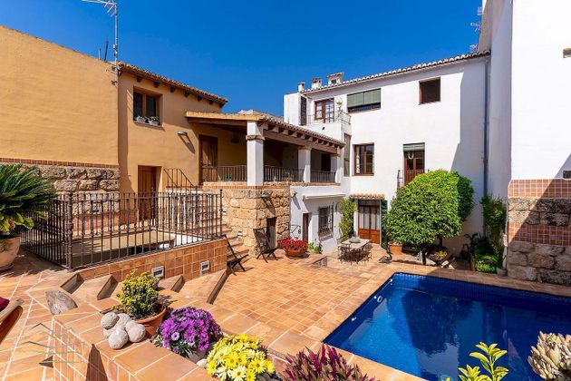 Foto 2 de Casa en venda a Casco Antiguo de 10 habitacions amb terrassa i piscina
