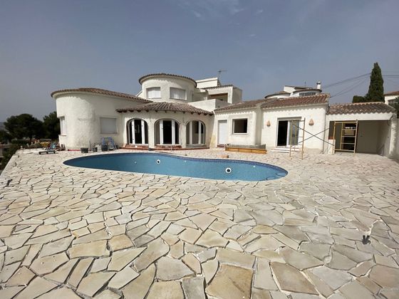 Foto 1 de Casa en venta en Paichi de 5 habitaciones con terraza y piscina