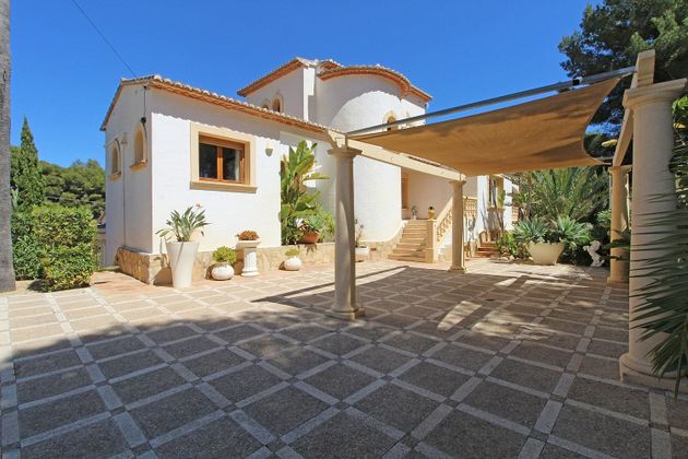 Foto 2 de Venta de casa en Pinar del Advocat - Cometa de 5 habitaciones con terraza y piscina