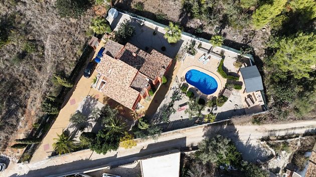 Foto 2 de Venta de chalet en Montgó - Partida Tosal de 5 habitaciones con terraza y piscina