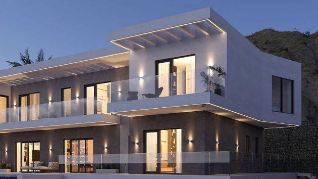 Foto 2 de Casa en venda a Cala de Finestrat de 7 habitacions amb terrassa i piscina