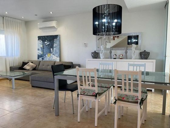 Foto 2 de Casa en venda a Benijófar de 3 habitacions amb piscina i balcó