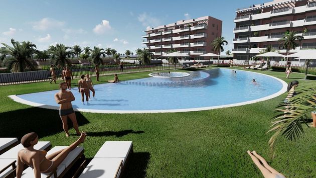 Foto 1 de Pis en venda a Urbanizaciones de 3 habitacions amb terrassa i piscina