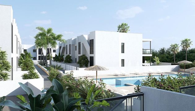 Foto 2 de Piso en venta en El Mojón de 2 habitaciones con terraza y piscina