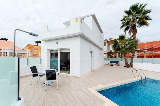 Foto 1 de Casa en venta en La Siesta - El Salado - Torreta de 3 habitaciones con terraza y piscina