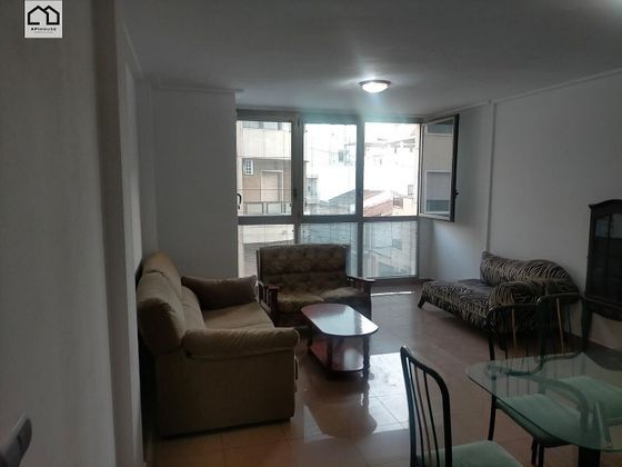 Foto 2 de Venta de piso en Zona Pueblo de 2 habitaciones con balcón y aire acondicionado
