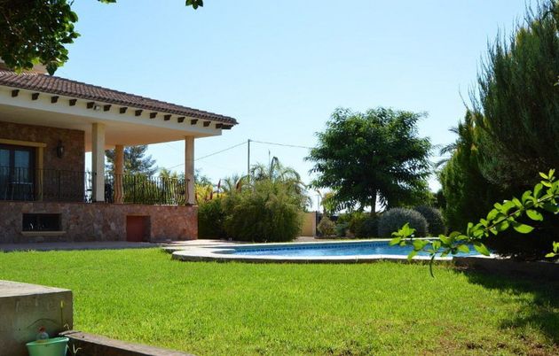 Foto 2 de Venta de chalet en Callosa de Segura de 5 habitaciones con terraza y piscina