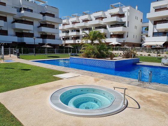 Foto 1 de Piso en venta en calle Cabo Ortegal de 2 habitaciones con terraza y piscina