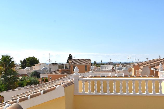 Foto 2 de Venta de chalet en calle Del Morral de 2 habitaciones con terraza y piscina