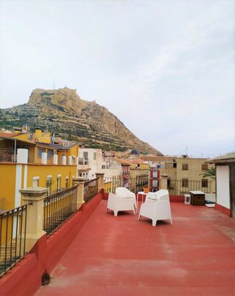 Foto 1 de Pis en venda a calle De Sant Isidre de 4 habitacions amb balcó