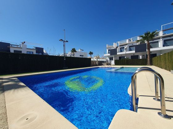 Foto 2 de Estudi en venda a calle Comunidad Catalana amb terrassa i piscina