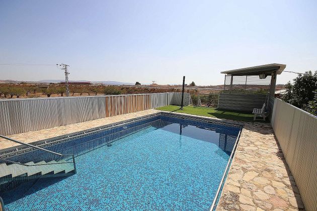 Foto 2 de Venta de casa en Caudete de 4 habitaciones con terraza y piscina