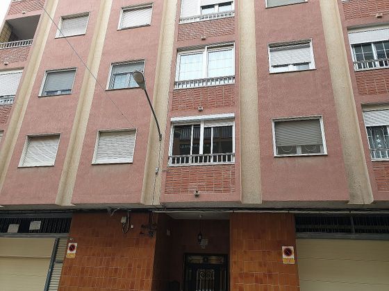 Foto 1 de Venta de piso en Villena de 3 habitaciones con aire acondicionado y ascensor