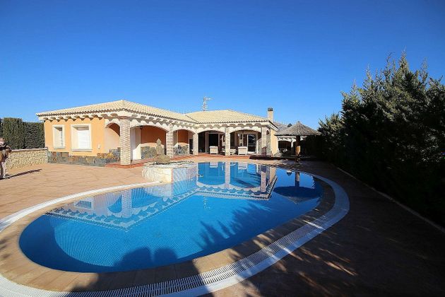 Foto 1 de Casa en venda a Caudete de 3 habitacions amb terrassa i piscina