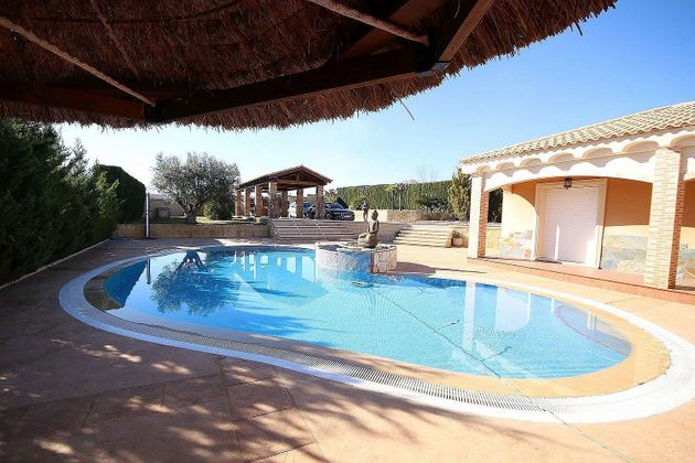 Foto 2 de Casa en venda a Caudete de 3 habitacions amb terrassa i piscina