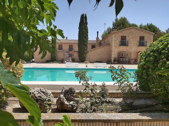 Foto 1 de Casa rural en venda a Villena de 9 habitacions amb terrassa i piscina