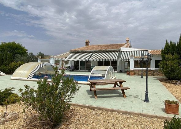 Foto 1 de Casa en venta en Sax de 3 habitaciones con terraza y piscina