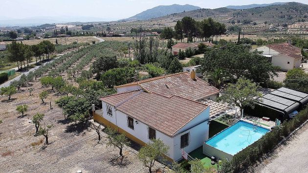 Foto 2 de Casa rural en venda a Caudete de 3 habitacions amb terrassa i piscina