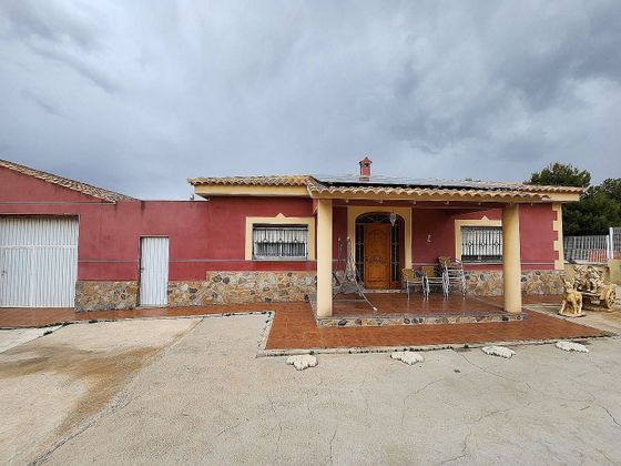 Foto 2 de Casa en venta en Abanilla de 4 habitaciones con terraza y piscina