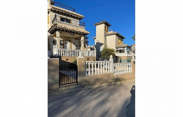 Foto 1 de Casa en venda a Villamartín de 2 habitacions amb terrassa i piscina