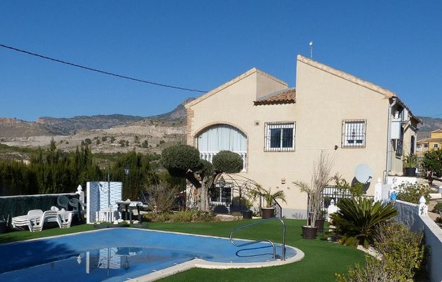 Foto 2 de Venta de casa en Fortuna de 3 habitaciones con piscina y garaje