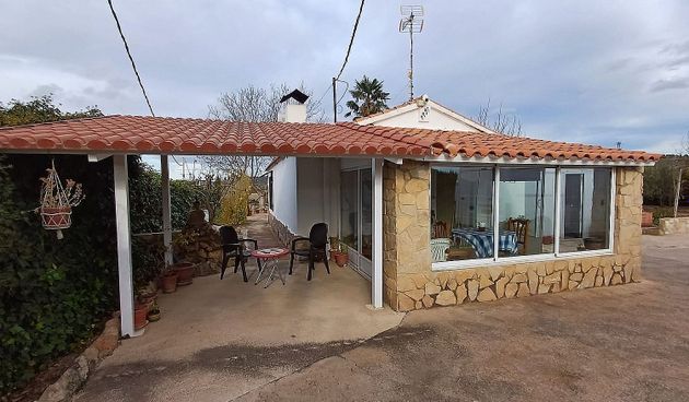 Foto 1 de Casa rural en venda a Ayora de 3 habitacions amb piscina i garatge
