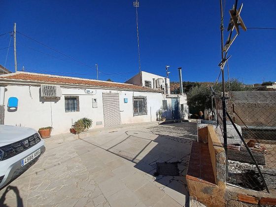 Foto 1 de Casa rural en venta en Jumilla de 6 habitaciones con terraza y piscina