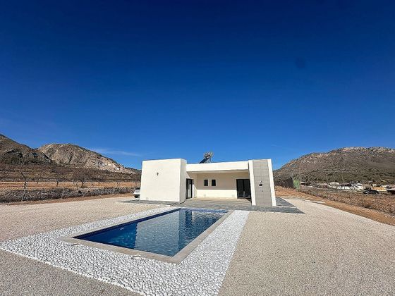 Foto 1 de Casa en venta en Abanilla de 3 habitaciones con terraza y piscina