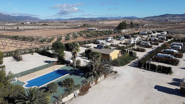 Foto 1 de Local en venda a Pinós amb piscina i garatge