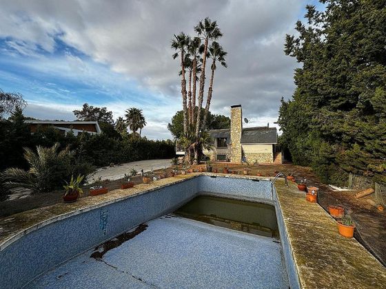 Foto 2 de Casa rural en venda a Petrer de 4 habitacions amb terrassa i piscina