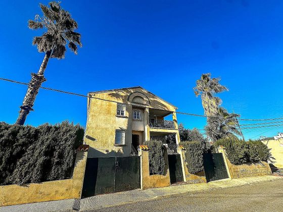 Foto 1 de Casa en venda a Salinas de 3 habitacions amb terrassa i garatge