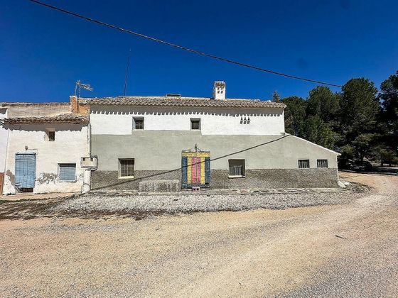 Foto 1 de Casa rural en venda a Yecla de 8 habitacions i 462 m²