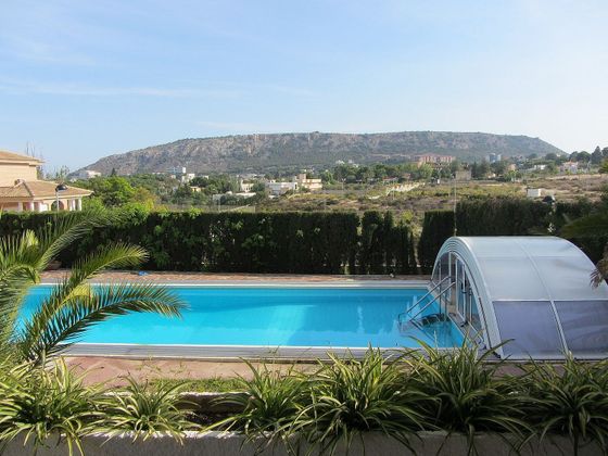 Foto 1 de Xalet en venda a Vistahermosa de 7 habitacions amb terrassa i piscina