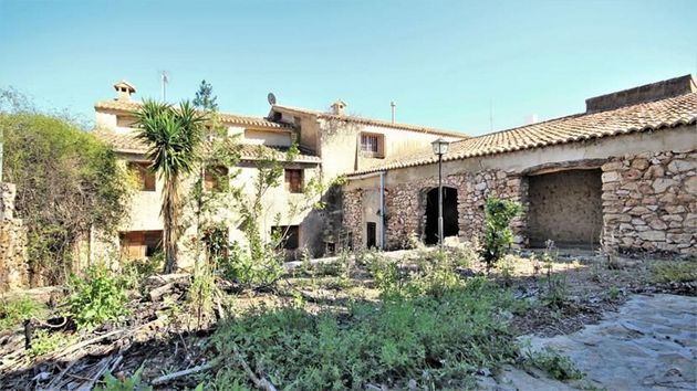 Foto 2 de Casa en venda a Alcalalí de 5 habitacions amb terrassa i piscina