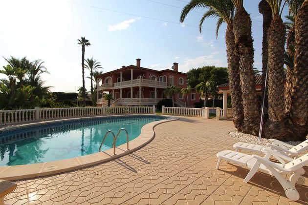 Foto 1 de Venta de chalet en calle Partida Valverde de 7 habitaciones con terraza y piscina