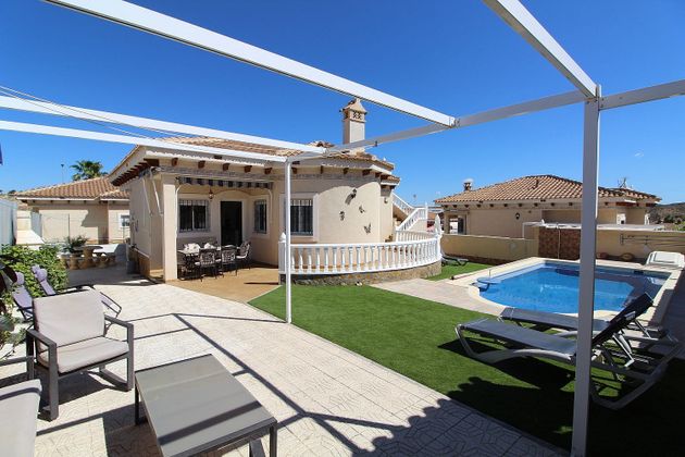 Foto 2 de Venta de chalet en Bigastro de 3 habitaciones con terraza y piscina