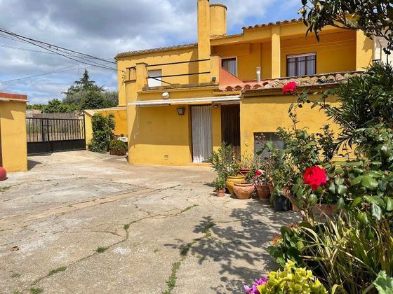 Foto 1 de Casa en venda a calle Ramal de 3 habitacions amb terrassa i garatge