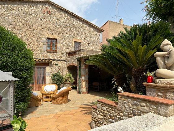 Foto 2 de Casa en venta en calle Sant Antoni de 8 habitaciones con terraza y piscina