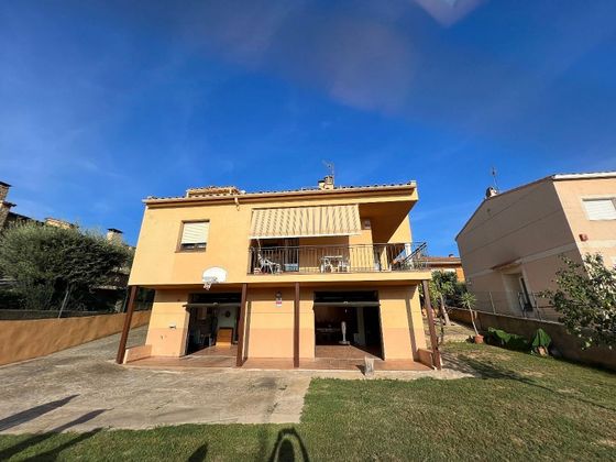 Foto 1 de Xalet en venda a calle Rocacorba de 4 habitacions amb terrassa i garatge