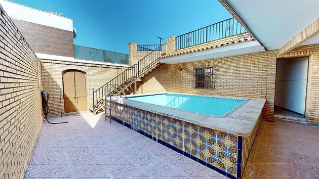 Foto 1 de Casa en venda a El Higuerón de 4 habitacions amb terrassa i piscina