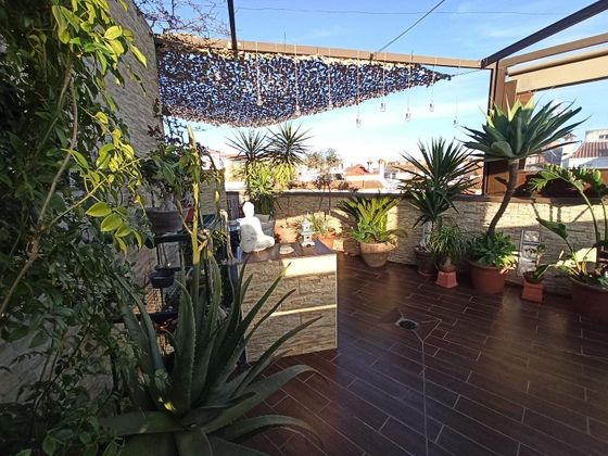 Foto 2 de Casa adossada en venda a Arroyo del Moro - Noreña de 3 habitacions amb terrassa i balcó