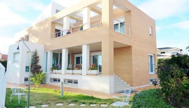 Foto 2 de Xalet en venda a Sol y Luz de 7 habitacions amb terrassa i piscina