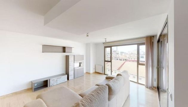 Foto 2 de Venta de ático en Centro - Alicante de 2 habitaciones con terraza y garaje