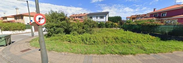 Foto 2 de Venta de terreno en Luanco - Aramar - Antromero de 402 m²