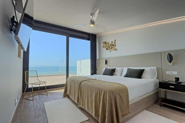 Foto 1 de Casa en venda a Playa Tamarit - Playa Lisa - Gran Playa de 5 habitacions amb terrassa i aire acondicionat