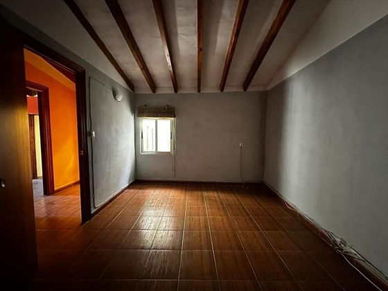 Foto 2 de Casa en venda a El Fondo de les Neus-El Hondon de las Nieves de 4 habitacions amb terrassa i aire acondicionat