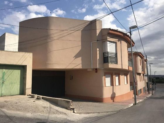 Foto 2 de Venta de casa en Orihuela ciudad de 2 habitaciones con piscina y garaje