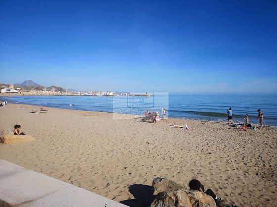 Foto 1 de Xalet en venda a Campello Playa de 3 habitacions amb terrassa