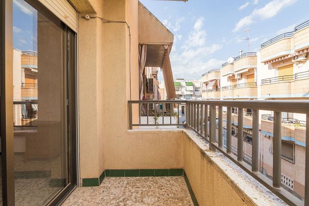 Foto 1 de Pis en venda a calle Familia Bordallo de 3 habitacions amb terrassa i garatge