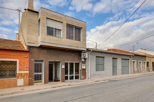 Foto 2 de Casa adossada en venda a calle Vicente Blasco Ibáñez de 3 habitacions amb terrassa i aire acondicionat